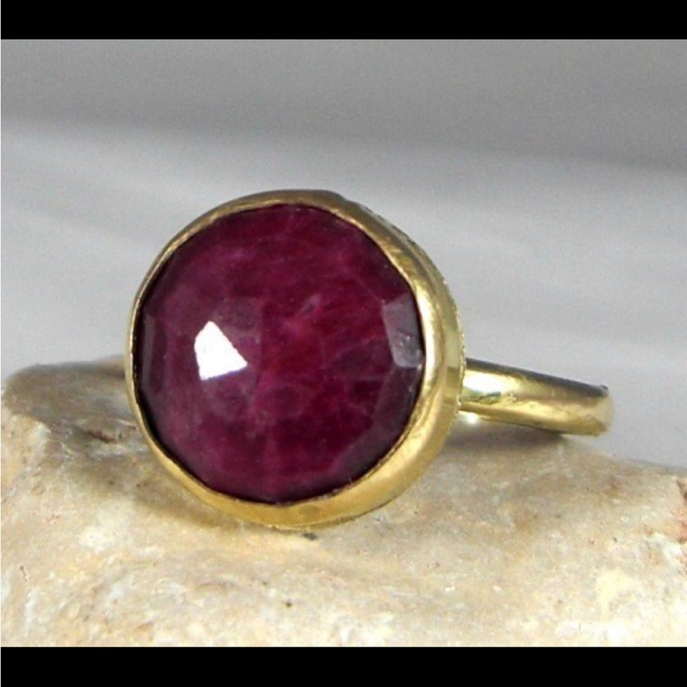 Gold And Ruby Ring - image 6
